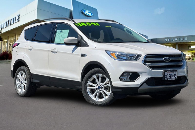 Ford Escape Vehicle Full-screen Gallery Image 02