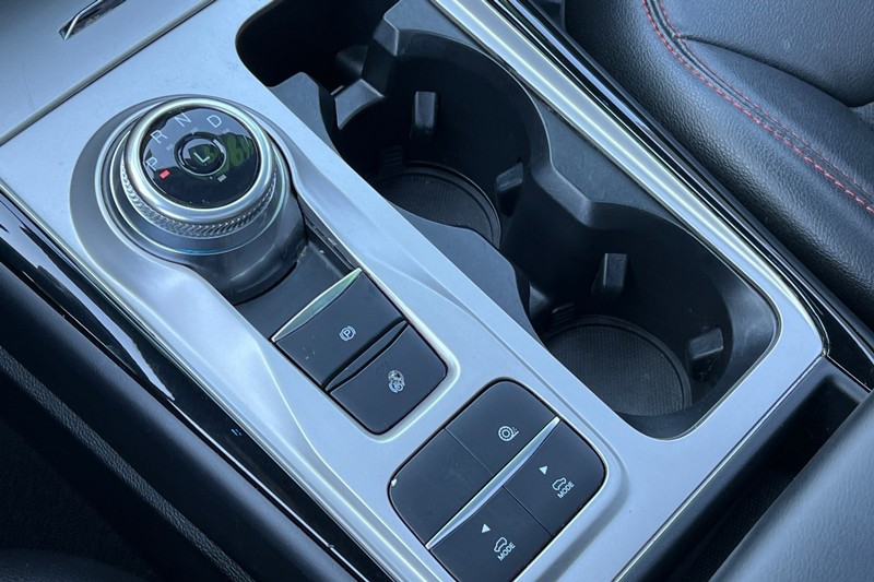 Ford Explorer Vehicle Full-screen Gallery Image 23