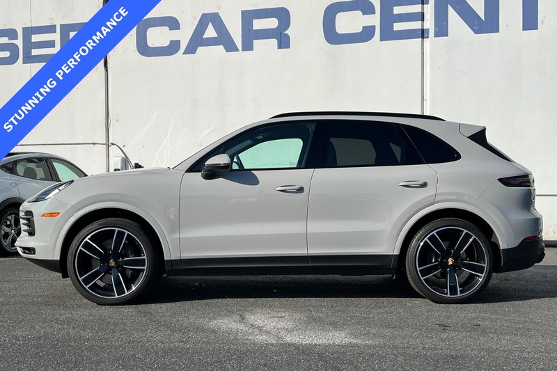 Porsche Cayenne Vehicle Full-screen Gallery Image 07