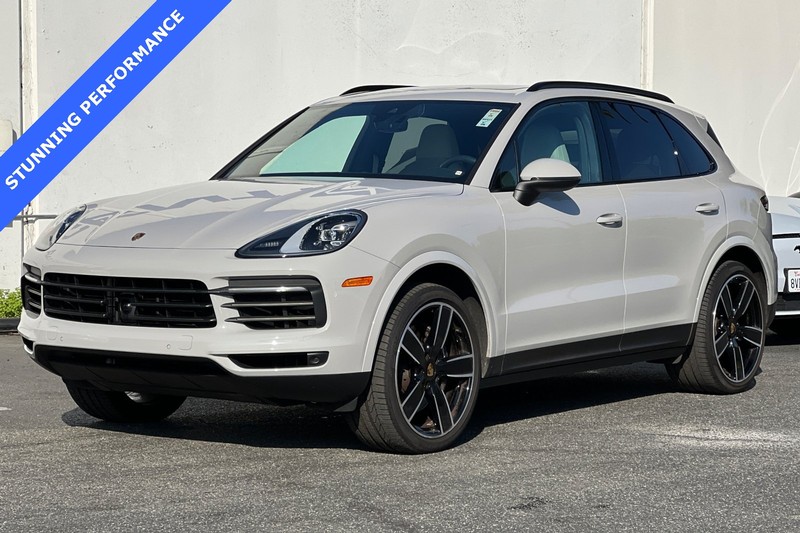 Porsche Cayenne Vehicle Full-screen Gallery Image 08