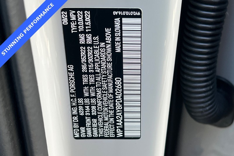 Porsche Cayenne Vehicle Full-screen Gallery Image 28