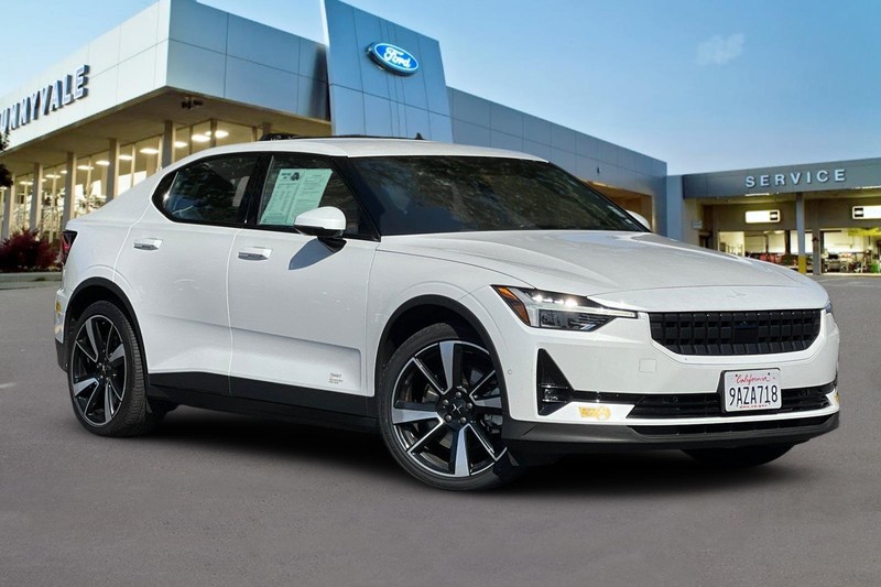 Polestar 2 Vehicle Full-screen Gallery Image 02