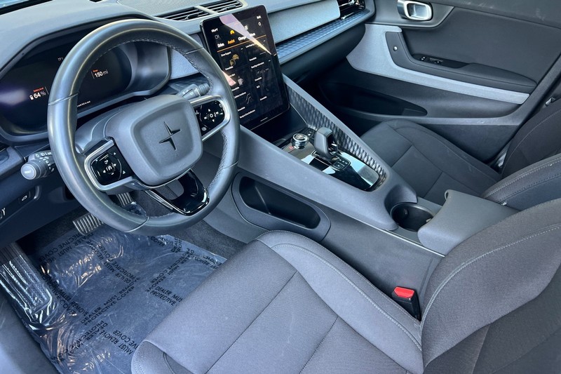 Polestar 2 Vehicle Full-screen Gallery Image 10
