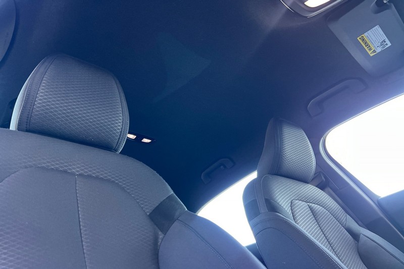 Polestar 2 Vehicle Full-screen Gallery Image 17