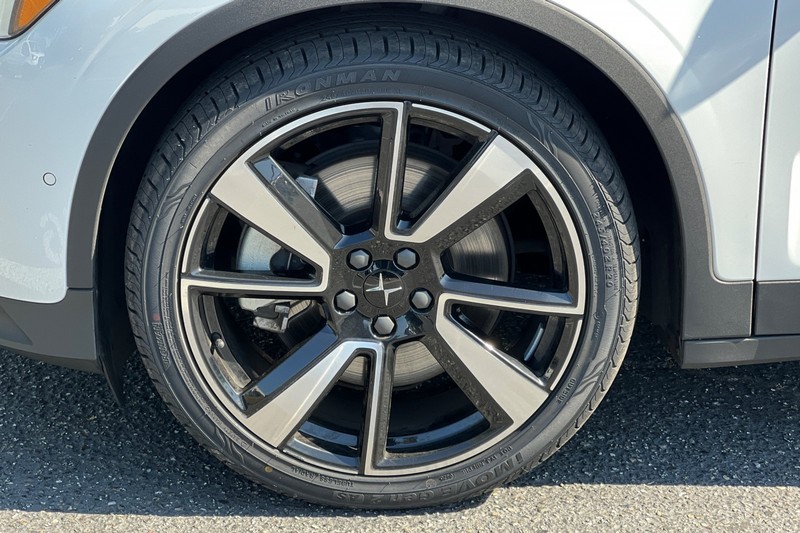Polestar 2 Vehicle Full-screen Gallery Image 26
