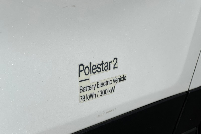 Polestar 2 Vehicle Full-screen Gallery Image 27