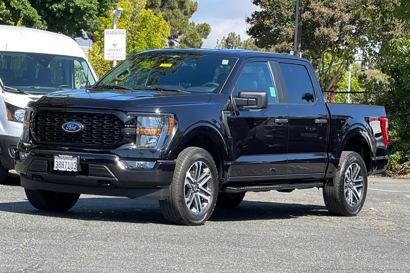 Ford F-150 Vehicle Full-screen Gallery Image 08