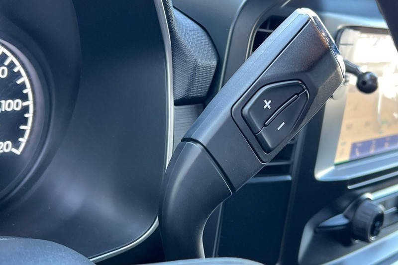 Ford F-150 Vehicle Full-screen Gallery Image 26