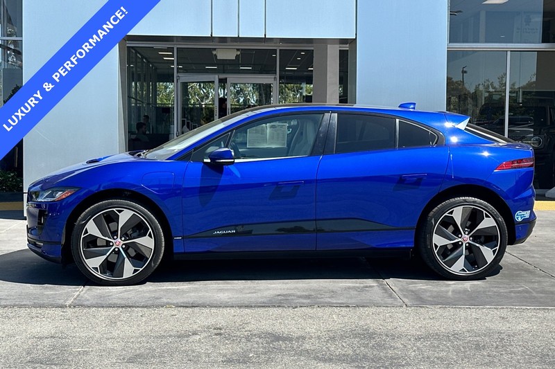 Jaguar I-PACE Vehicle Full-screen Gallery Image 07