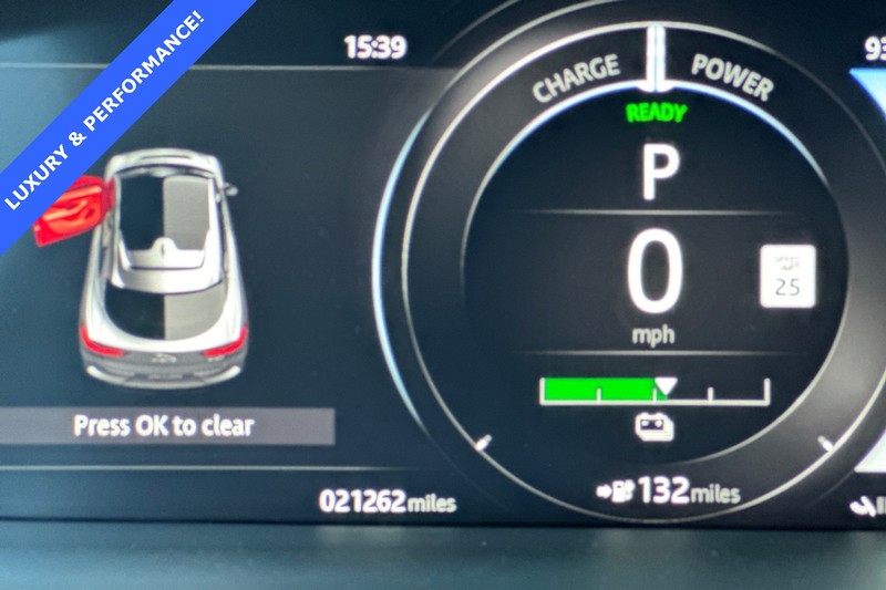Jaguar I-PACE Vehicle Full-screen Gallery Image 26