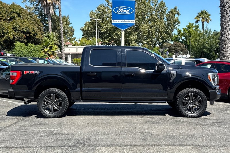 Ford F-150 Vehicle Full-screen Gallery Image 03