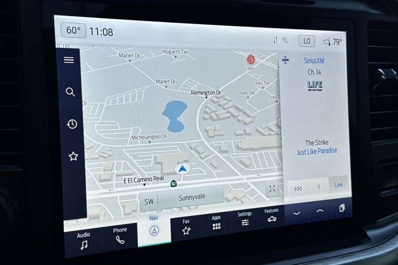 Ford F-150 Vehicle Full-screen Gallery Image 19