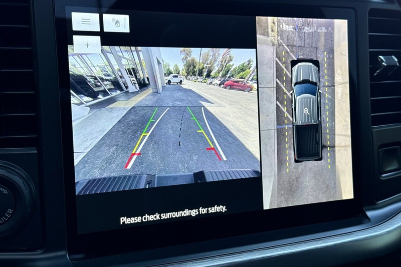 Ford F-150 Vehicle Full-screen Gallery Image 20