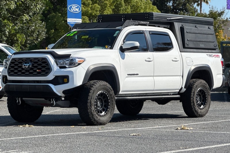 Toyota Tacoma 4WD Vehicle Full-screen Gallery Image 08