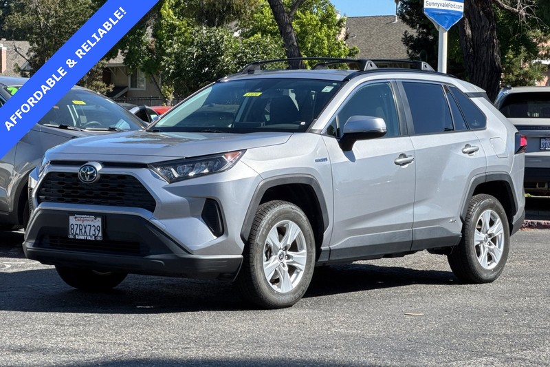 Toyota RAV4 Vehicle Full-screen Gallery Image 08