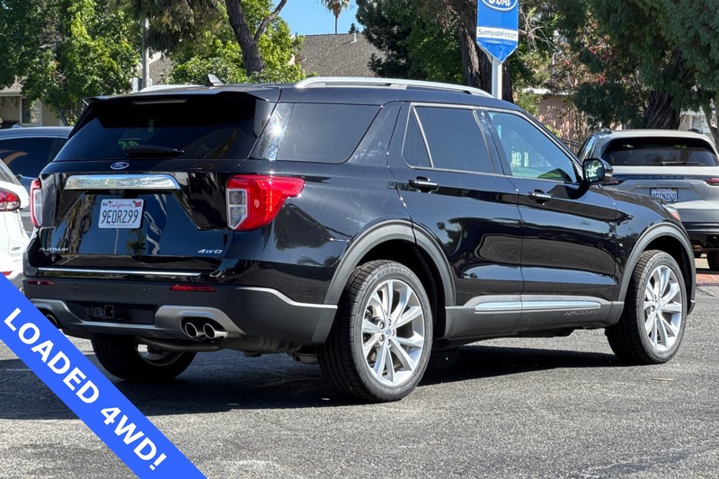 Ford Explorer Vehicle Full-screen Gallery Image 04