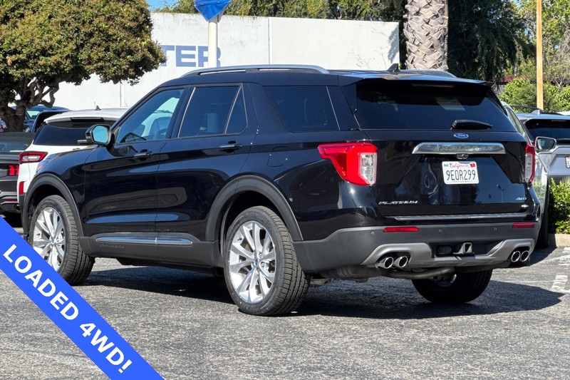 Ford Explorer Vehicle Full-screen Gallery Image 06