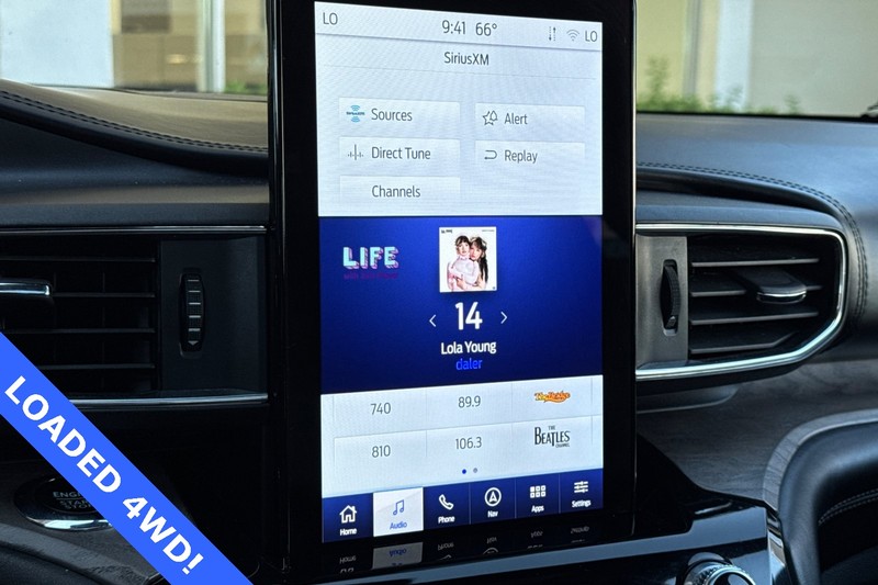 Ford Explorer Vehicle Full-screen Gallery Image 20