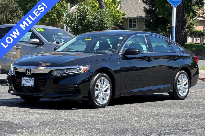 Honda Accord Sedan Vehicle Full-screen Gallery Image 08