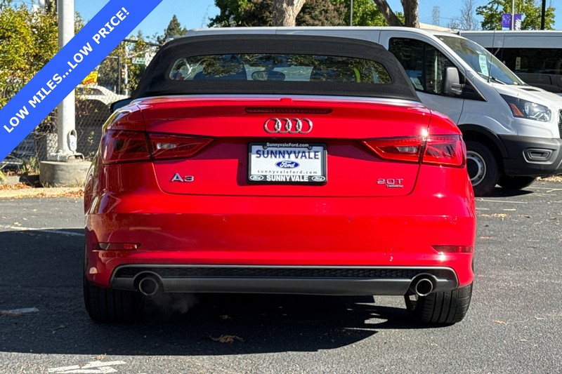 Audi A3 Vehicle Full-screen Gallery Image 05