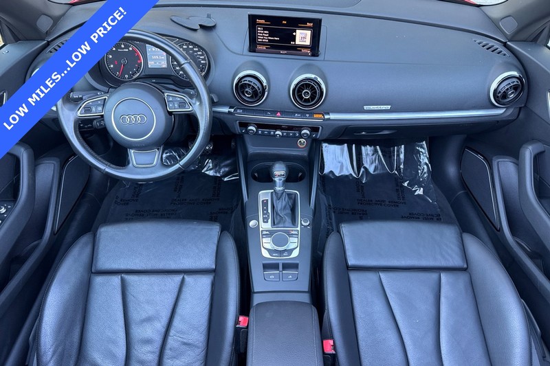 Audi A3 Vehicle Full-screen Gallery Image 13