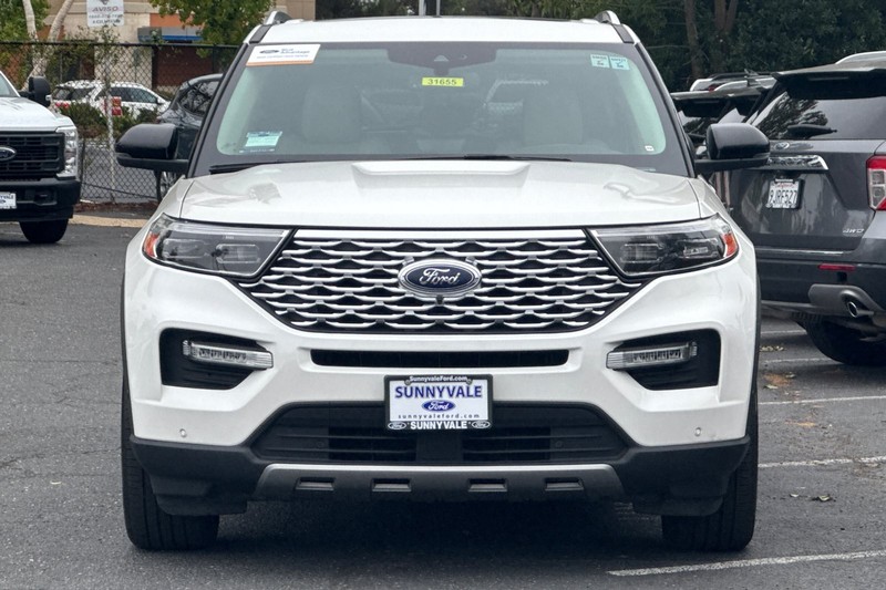 Ford Explorer Vehicle Full-screen Gallery Image 10