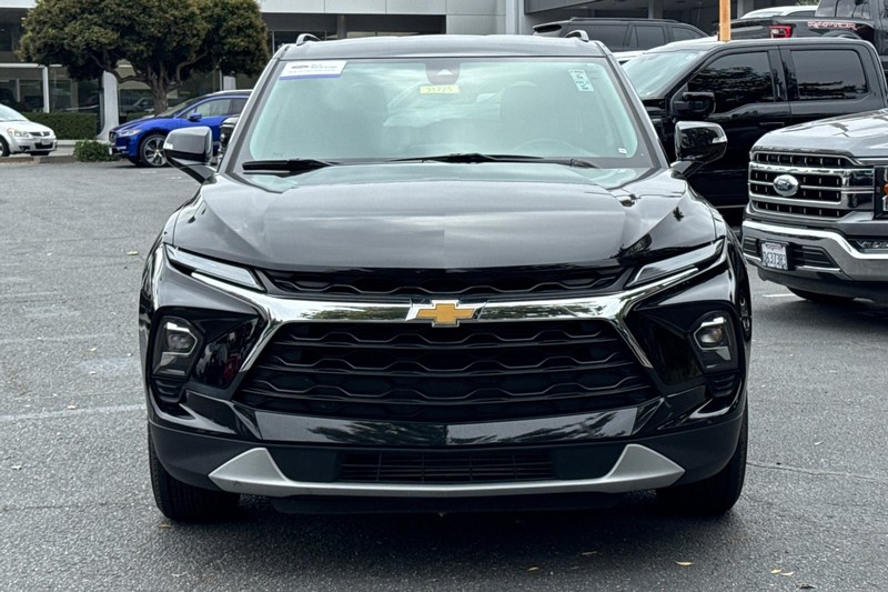 Chevrolet Blazer Vehicle Full-screen Gallery Image 10