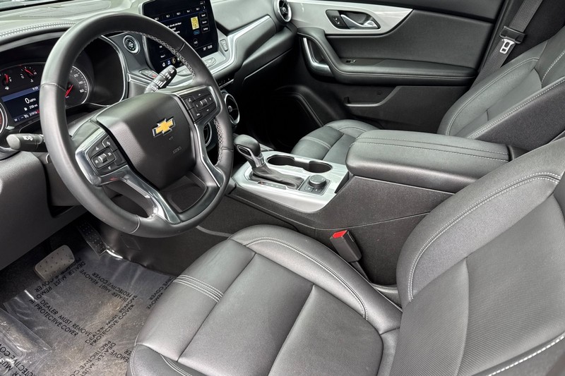 Chevrolet Blazer Vehicle Full-screen Gallery Image 11