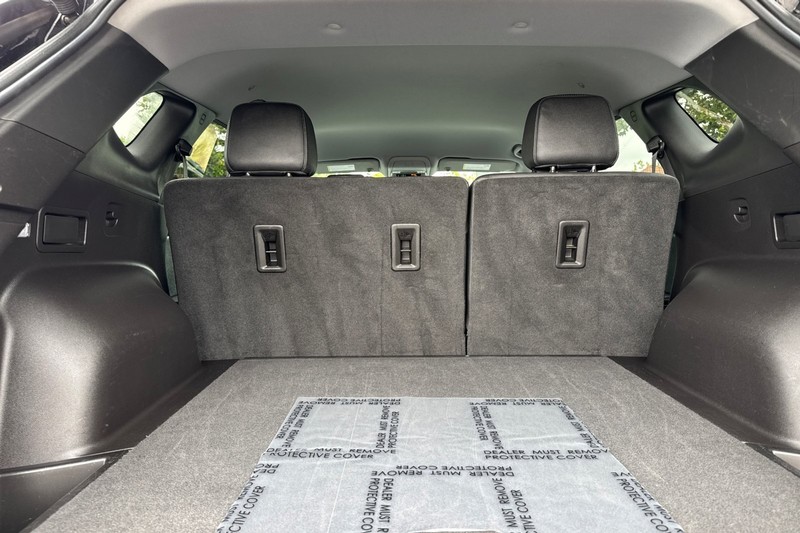Chevrolet Blazer Vehicle Full-screen Gallery Image 16