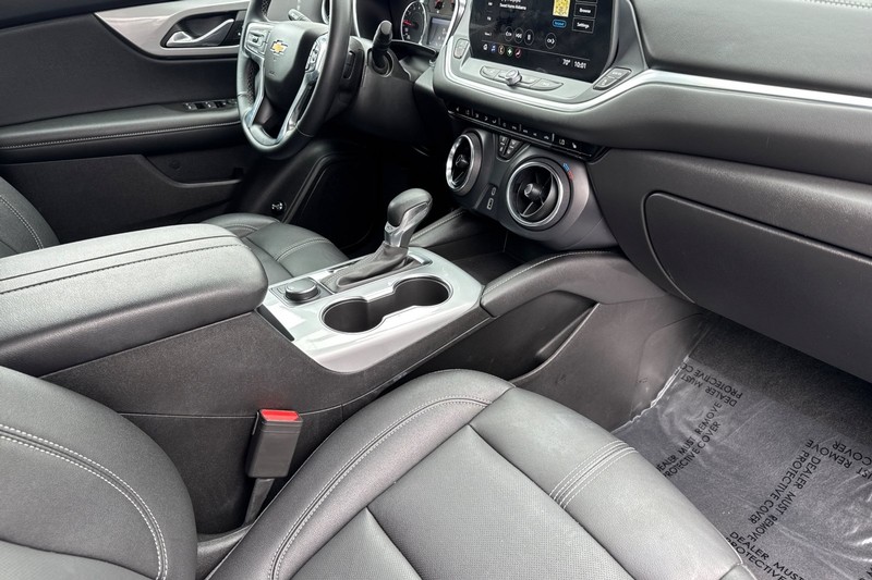 Chevrolet Blazer Vehicle Full-screen Gallery Image 17