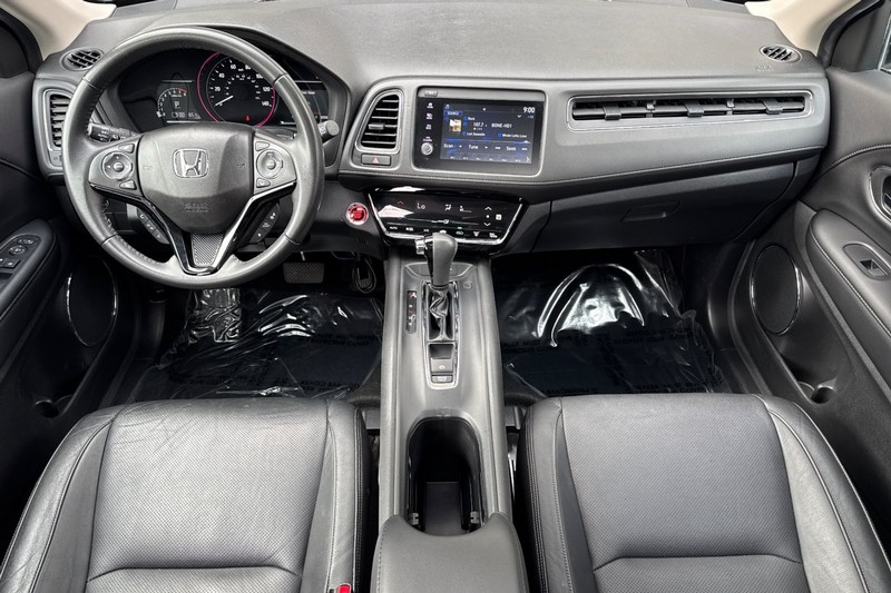 Honda HR-V Vehicle Full-screen Gallery Image 13
