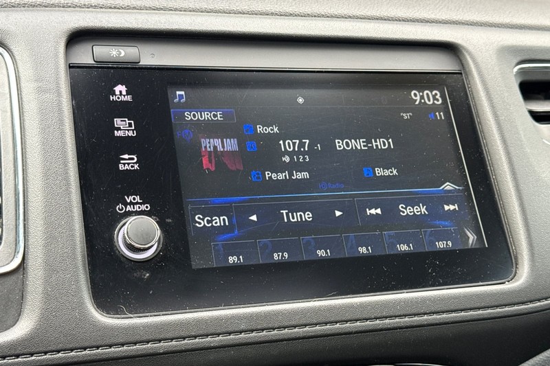Honda HR-V Vehicle Full-screen Gallery Image 18