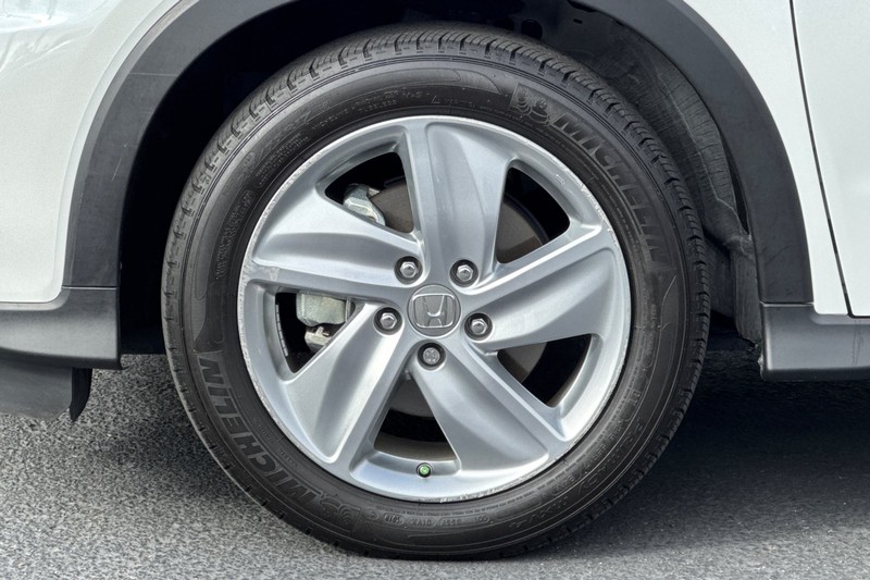 Honda HR-V Vehicle Full-screen Gallery Image 26