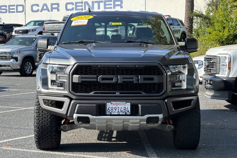 Ford F-150 Vehicle Full-screen Gallery Image 10