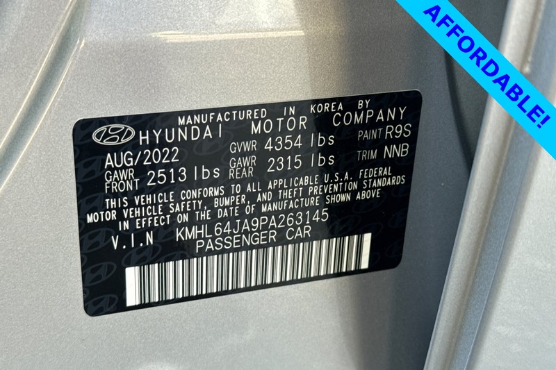 Hyundai Sonata Vehicle Full-screen Gallery Image 28