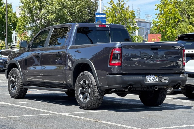 Ram 1500 Vehicle Full-screen Gallery Image 06