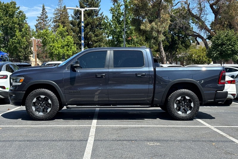 Ram 1500 Vehicle Full-screen Gallery Image 07