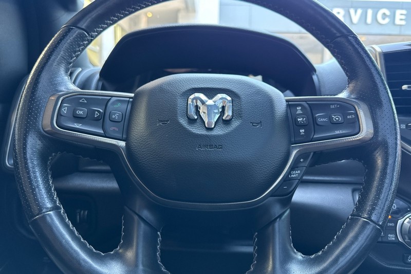 Ram 1500 Vehicle Full-screen Gallery Image 23