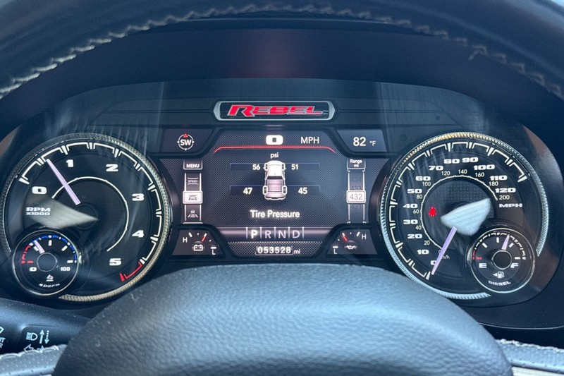 Ram 1500 Vehicle Full-screen Gallery Image 24