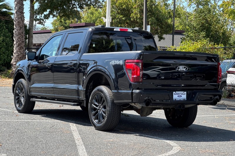 Ford F-150 Vehicle Full-screen Gallery Image 06