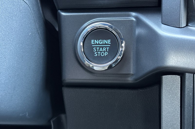 Ford F-150 Vehicle Full-screen Gallery Image 22