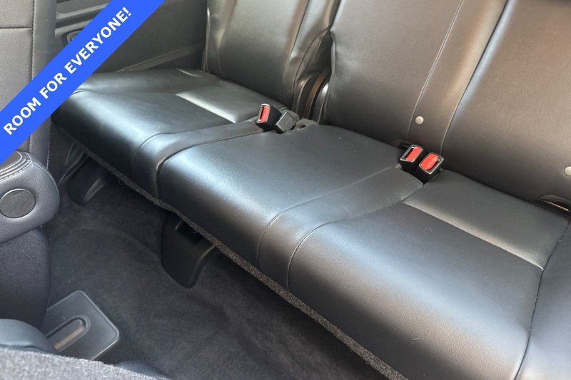 Subaru Ascent Vehicle Full-screen Gallery Image 15