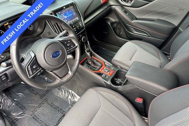Subaru Forester Vehicle Full-screen Gallery Image 09