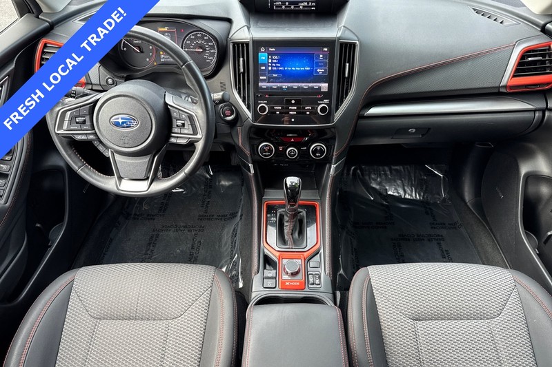 Subaru Forester Vehicle Full-screen Gallery Image 12