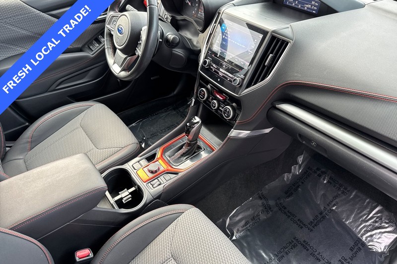 Subaru Forester Vehicle Full-screen Gallery Image 14