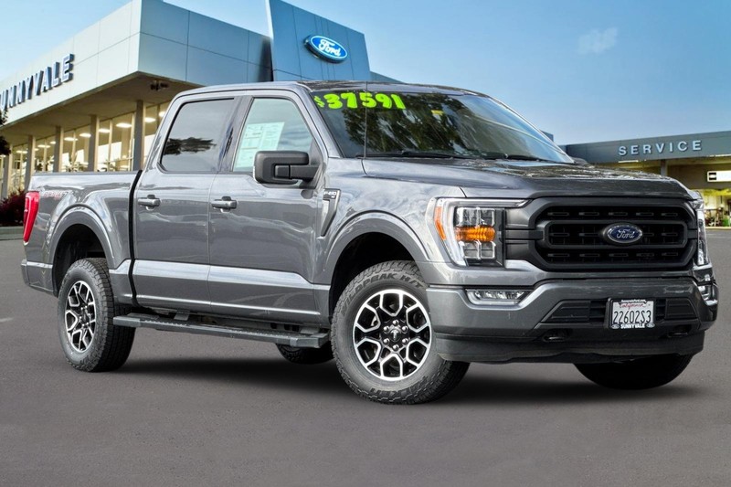 Ford F-150 Vehicle Full-screen Gallery Image 02