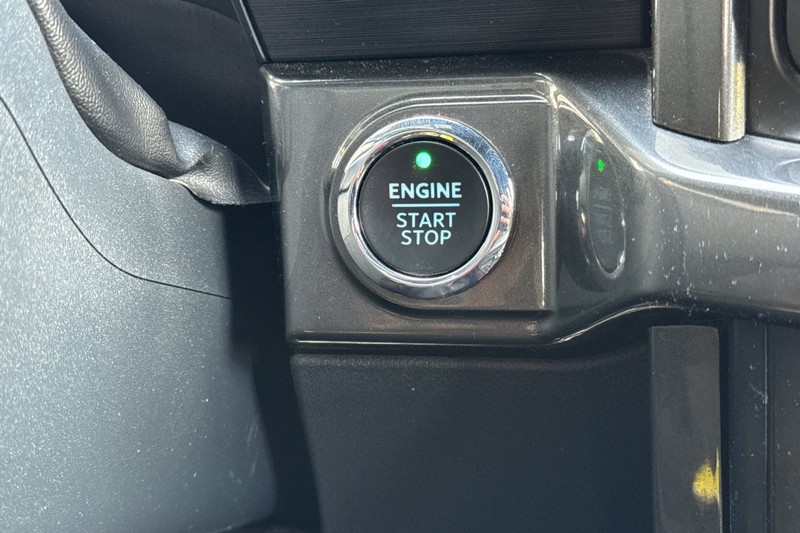 Ford F-150 Vehicle Full-screen Gallery Image 23