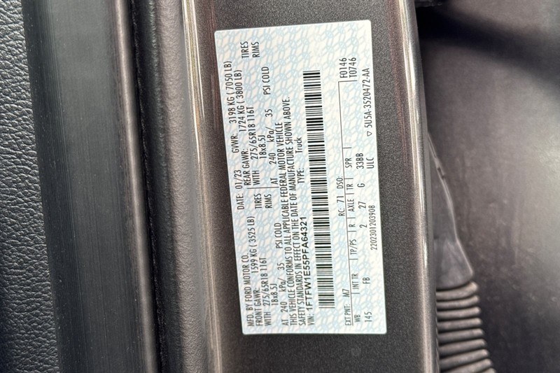 Ford F-150 Vehicle Full-screen Gallery Image 28