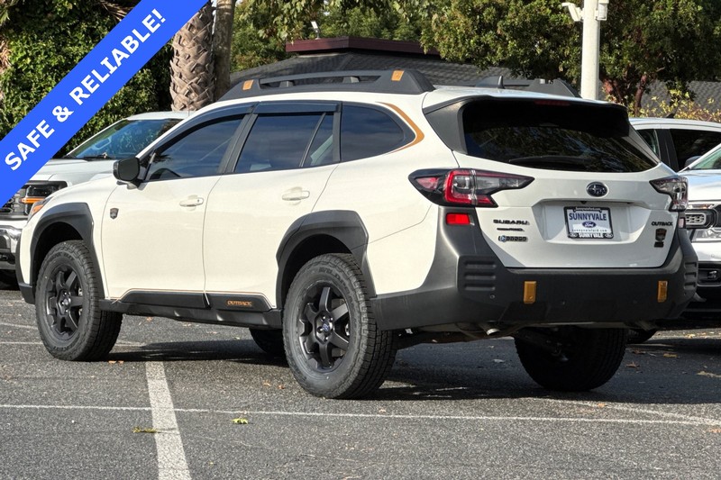 Subaru Outback Vehicle Full-screen Gallery Image 06