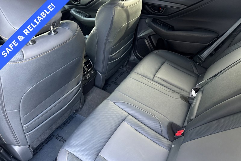 Subaru Outback Vehicle Full-screen Gallery Image 12